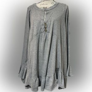Boutique purchase medium top. New.